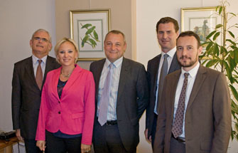 2013-06 article-certification